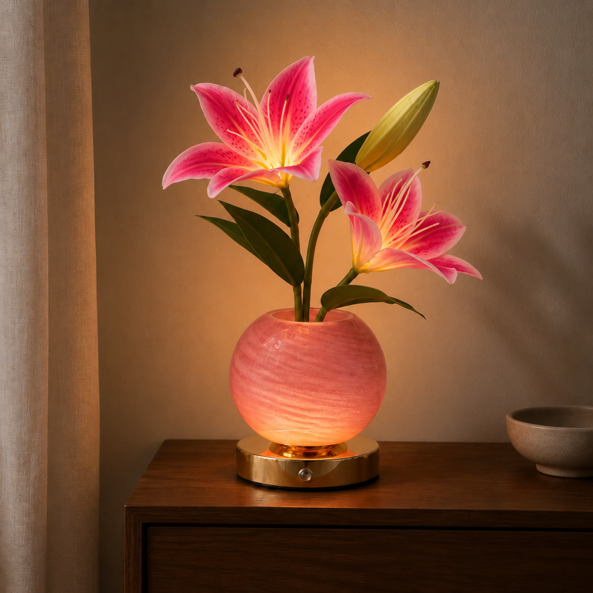 Lily Bloom Lamp